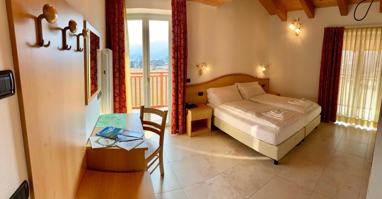 Alpieve Albergo Pieve Pieve Di Ledro Zewnętrze zdjęcie