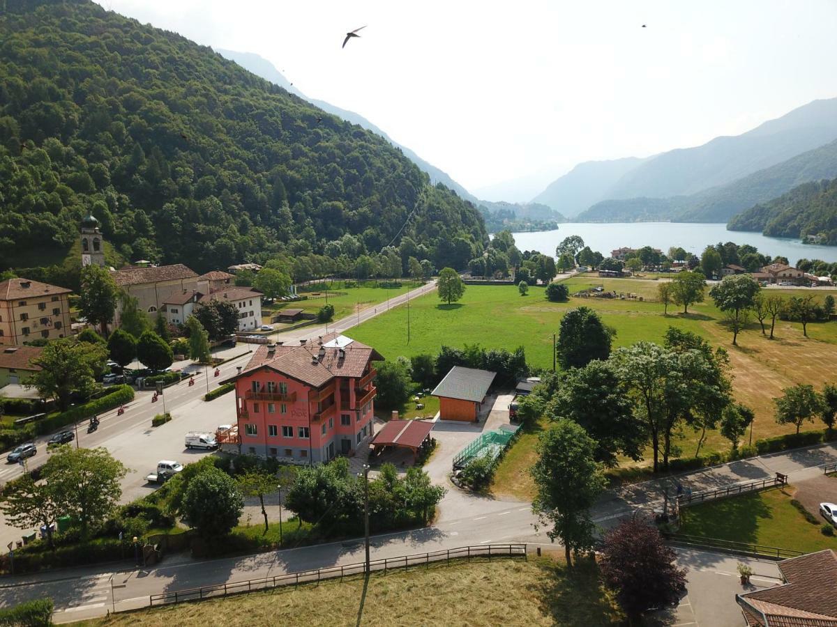 Alpieve Albergo Pieve Pieve Di Ledro Zewnętrze zdjęcie