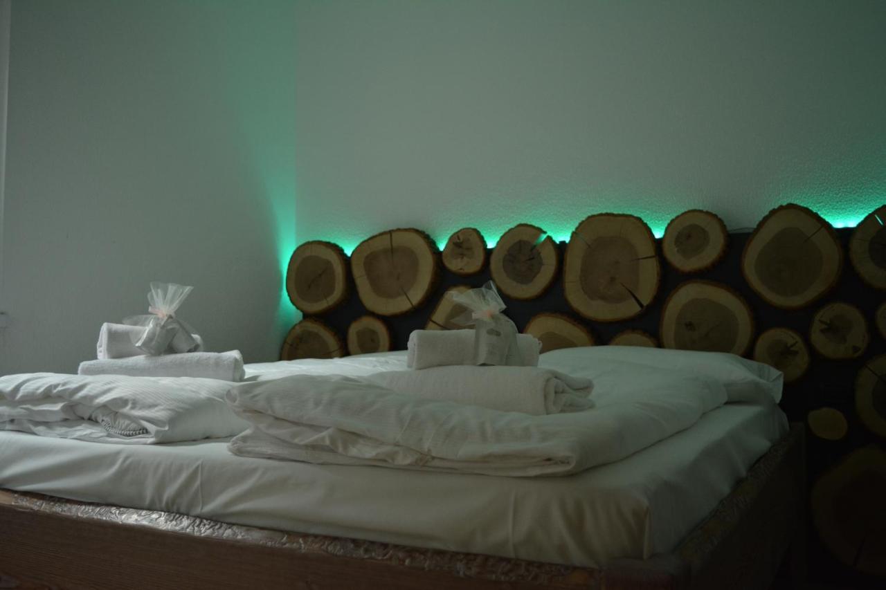 Alpieve Albergo Pieve Pieve Di Ledro Zewnętrze zdjęcie